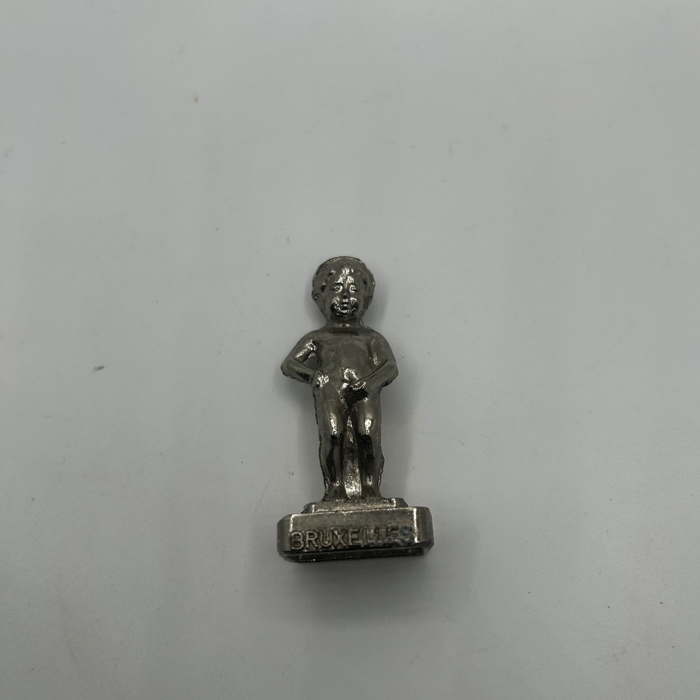Vintage Manneken Pis Miniature Figurine Brussels Belgium Brass Souvenir